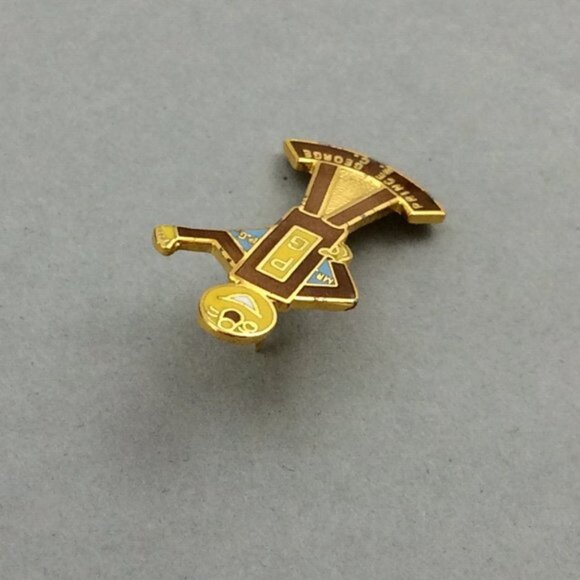 Vintage Prince George Mr PG BC Enamel Lapel Pin British Columbia Canada AS IS - Picture 7 of 13
